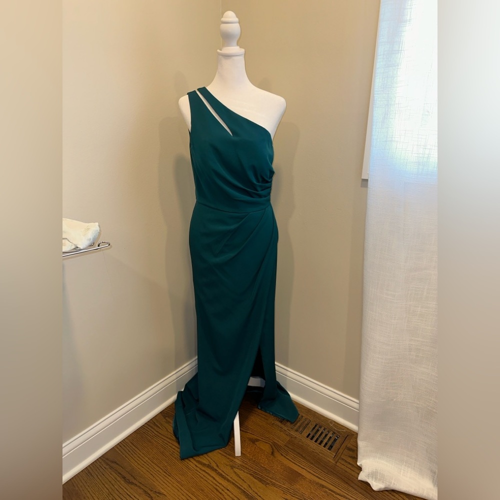 Lina Green One-Shoulder Ruched Gown